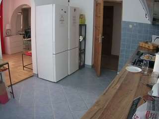 voyeurcam-julmodels-kitchen