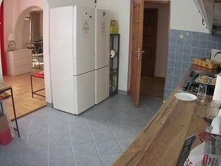 voyeurcam-julmodels-kitchen