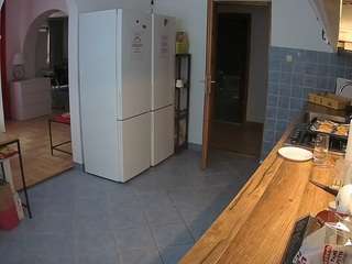 voyeurcam-julmodels-kitchen