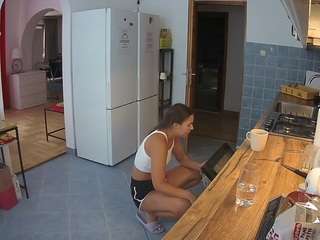 voyeurcam-julmodels-kitchen