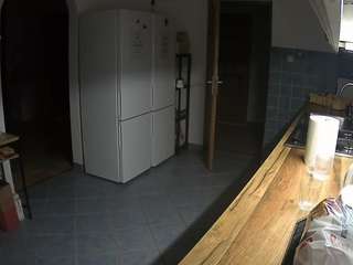 voyeurcam-julmodels-kitchen