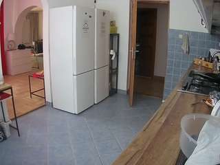 voyeurcam-julmodels-kitchen
