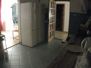voyeurcam-julmodels-kitchen