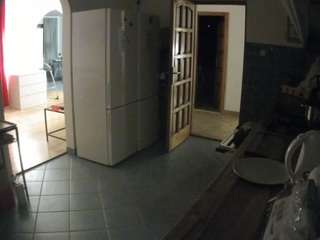 voyeurcam-julmodels-kitchen