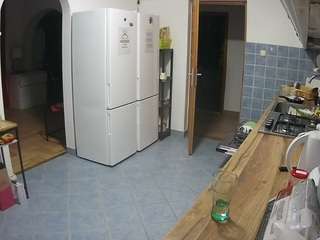 voyeurcam-julmodels-kitchen