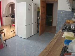 voyeurcam-julmodels-kitchen