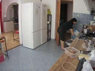 voyeurcam-julmodels-kitchen