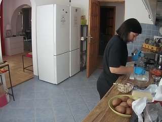 voyeurcam-julmodels-kitchen