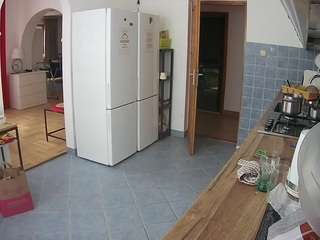 voyeurcam-julmodels-kitchen