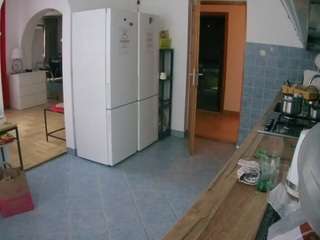 voyeurcam-julmodels-kitchen
