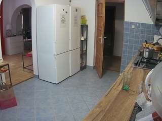 voyeurcam-julmodels-kitchen's Info Image