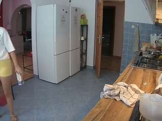 voyeurcam-julmodels-kitchen