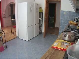 voyeurcam-julmodels-kitchen