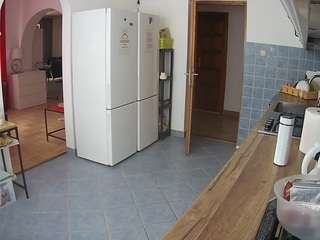 voyeurcam-julmodels-kitchen