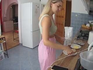 voyeurcam-julmodels-kitchen