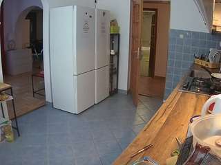 voyeurcam-julmodels-kitchen