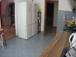 voyeurcam-julmodels-kitchen