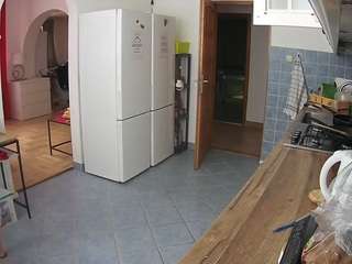 voyeurcam-julmodels-kitchen