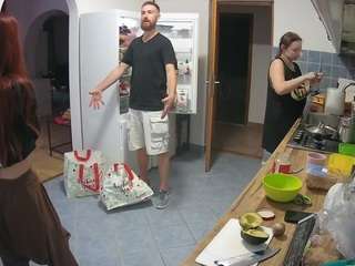 voyeurcam-julmodels-kitchen Modèle Webcam Profil