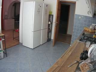 voyeurcam-julmodels-kitchen