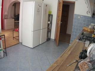 voyeurcam-julmodels-kitchen
