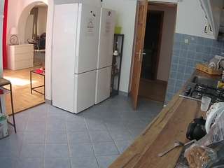 voyeurcam-julmodels-kitchen - Live Cam