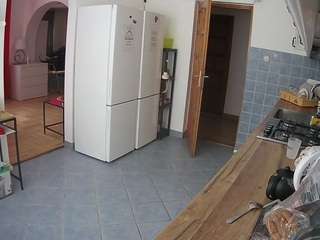 voyeurcam-julmodels-kitchen