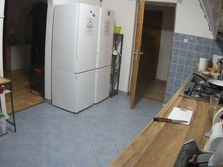 voyeurcam-julmodels-kitchen