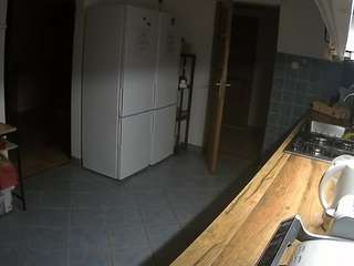 voyeurcam-julmodels-kitchen