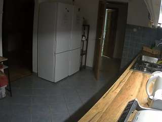 voyeurcam-julmodels-kitchen