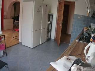 voyeurcam-julmodels-kitchen