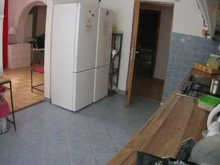 voyeurcam-julmodels-kitchen