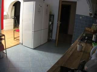 voyeurcam-julmodels-kitchen