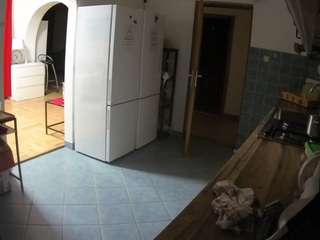 voyeurcam-julmodels-kitchen