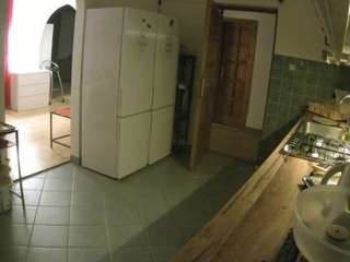 voyeurcam-julmodels-kitchen camsoda