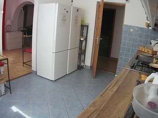 voyeurcam-julmodels-kitchen camsoda