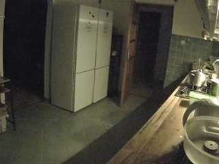voyeurcam-julmodels-kitchen