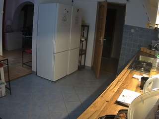 voyeurcam-julmodels-kitchen