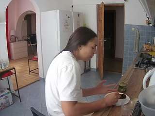 voyeurcam-julmodels-kitchen