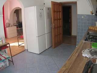 voyeurcam-julmodels-kitchen