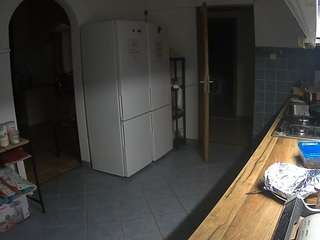 voyeurcam-julmodels-kitchen