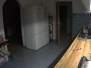 voyeurcam-julmodels-kitchen