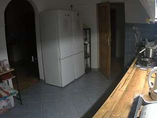 voyeurcam-julmodels-kitchen