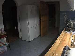 voyeurcam-julmodels-kitchen
