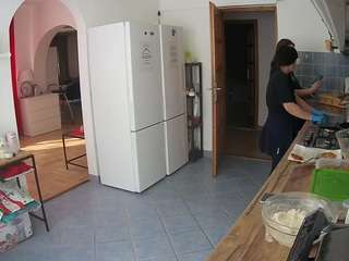 voyeurcam-julmodels-kitchen