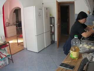 voyeurcam-julmodels-kitchen