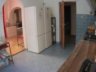 voyeurcam-julmodels-kitchen