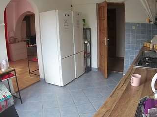 voyeurcam-julmodels-kitchen