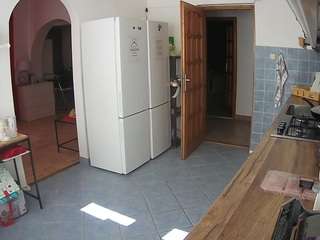 voyeurcam-julmodels-kitchen