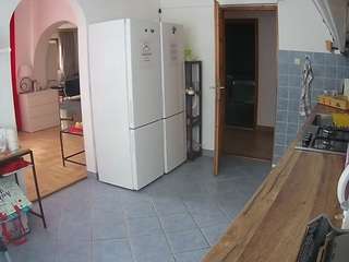 voyeurcam-julmodels-kitchen